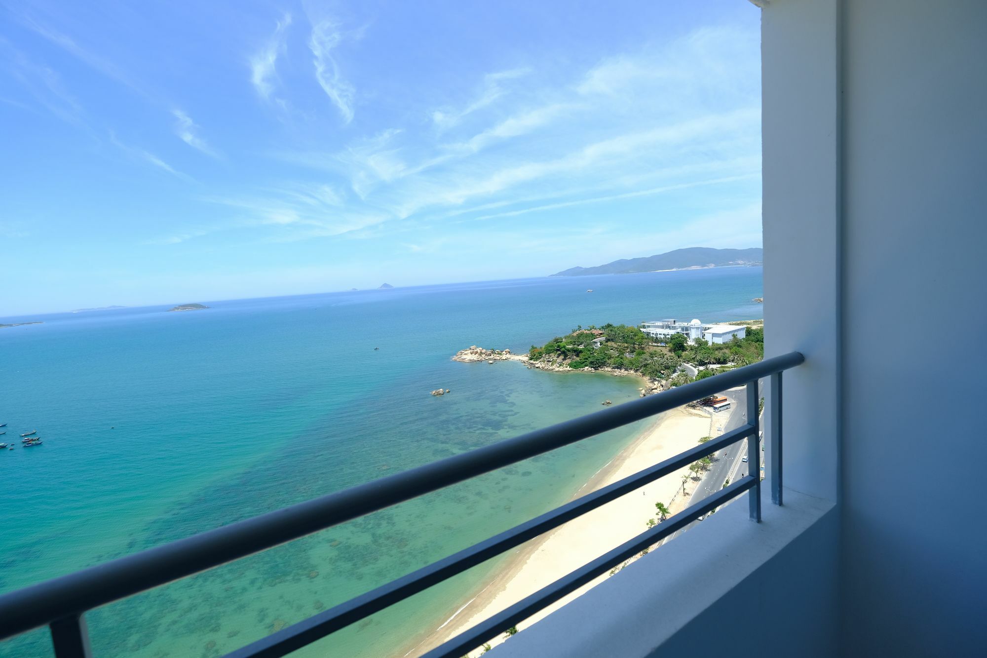 Sunrise Hon Chong Ocean View Apartment Nha Trang Buitenkant foto