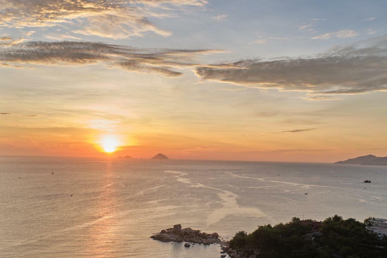 Sunrise Hon Chong Ocean View Apartment Nha Trang Buitenkant foto